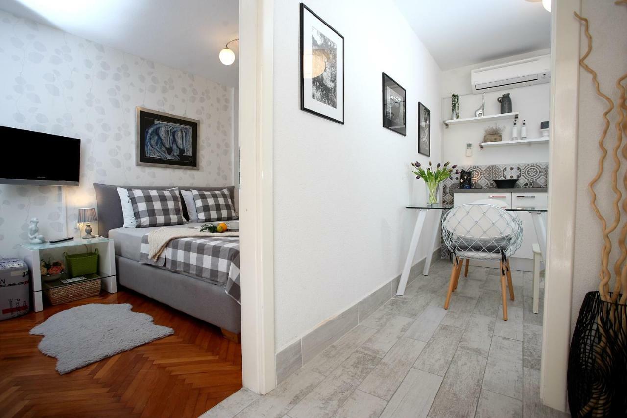Charming Seaside Apartment Primošten Extérieur photo