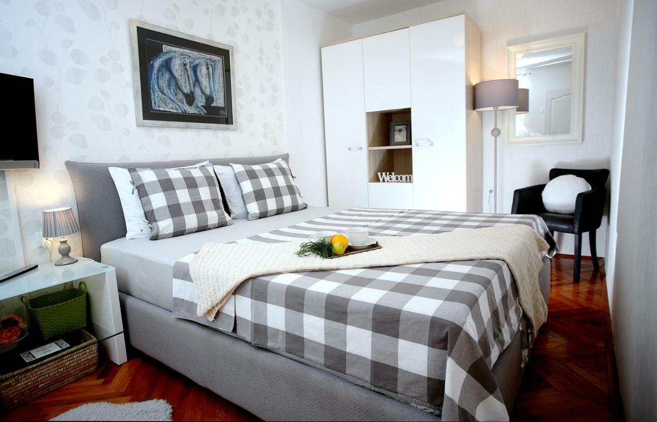 Charming Seaside Apartment Primošten Extérieur photo